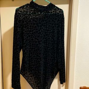 Cute body suit, never worn